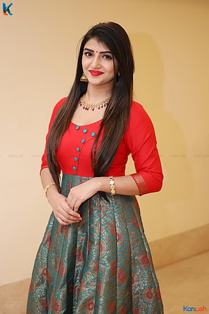 Pooja Hegde in a Red and Teal Anarkali Suit with Gold Jewelry HD phone wallpaper