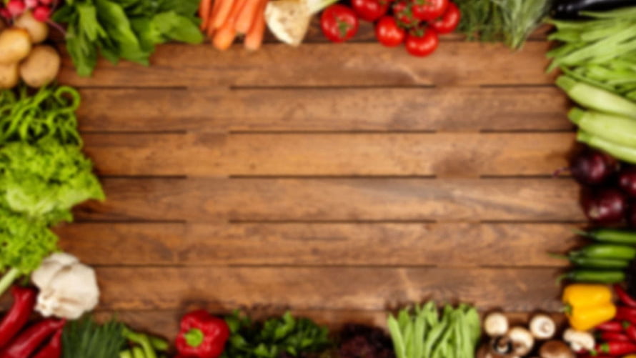 Fresh Vegetable Border on Rustic Wooden Table with Central Copy Space HD wallpaper