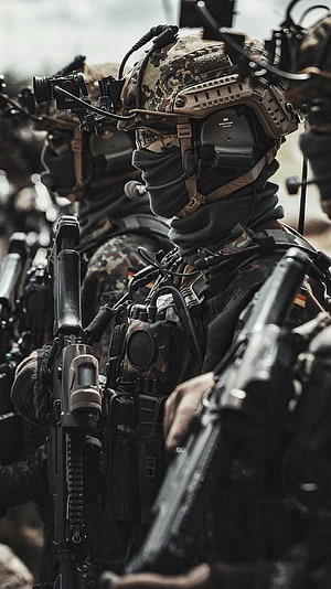 German Bundeswehr Special Forces in Full Tactical Gear and Camouflage, German Bundeswehr, military HD phone wallpaper