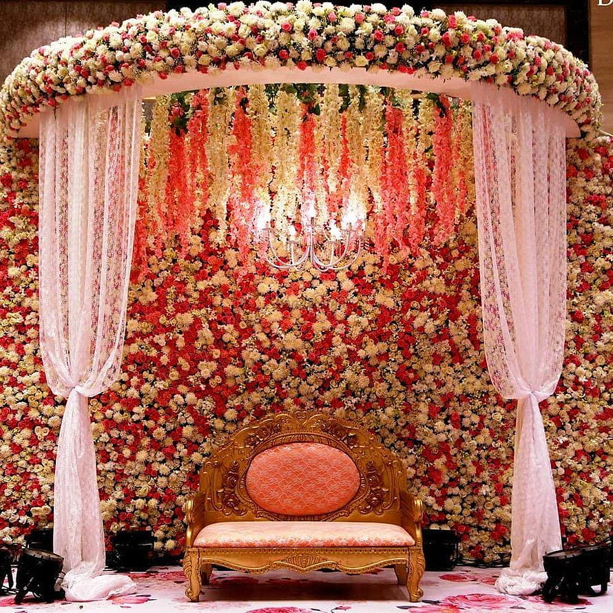 Luxurious Floral Mandap With Red And Cream Roses And Gold Sofa, Wedding Jaimal Stage varnerium.blogspot, wedding stage HD phone wallpaper