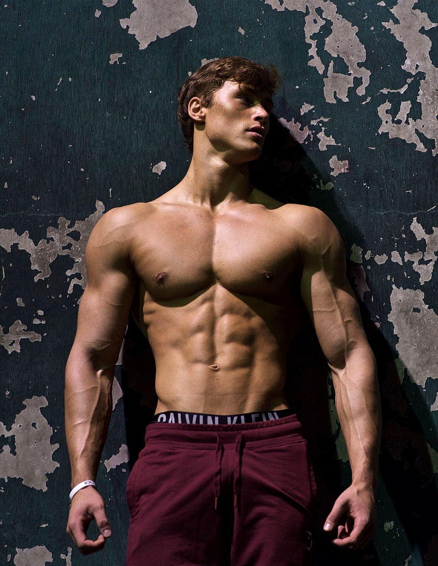 David Laid Muscular Physique Portrait Against Distressed Urban Wall HD phone wallpaper