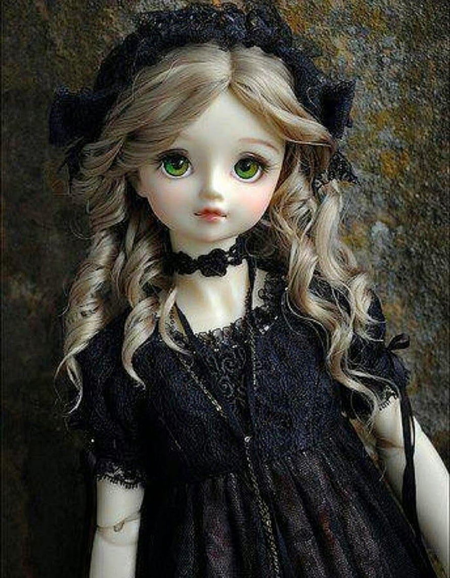 Gothic Lolita Ball Jointed Doll with Green Eyes and Black Lace Dress HD phone wallpaper