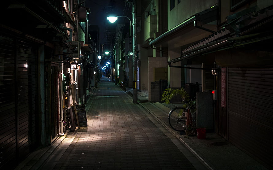 Quiet Kyoto Alleyway at Night with Street Lamps and Traditional Architecture HD wallpaper