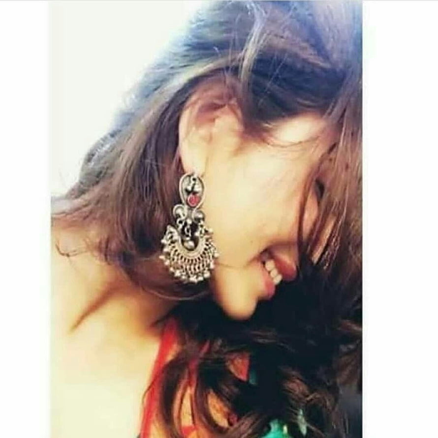Smiling Woman With Long Wavy Hair Wearing Ornate Silver Jhumka Earrings, Cute Girl DP, girls dp HD phone wallpaper