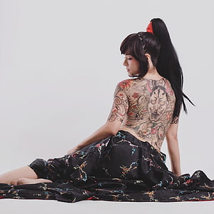 Yakuza Girl With Traditional Japanese Back Tattoo And Floral Kimono HD phone wallpaper