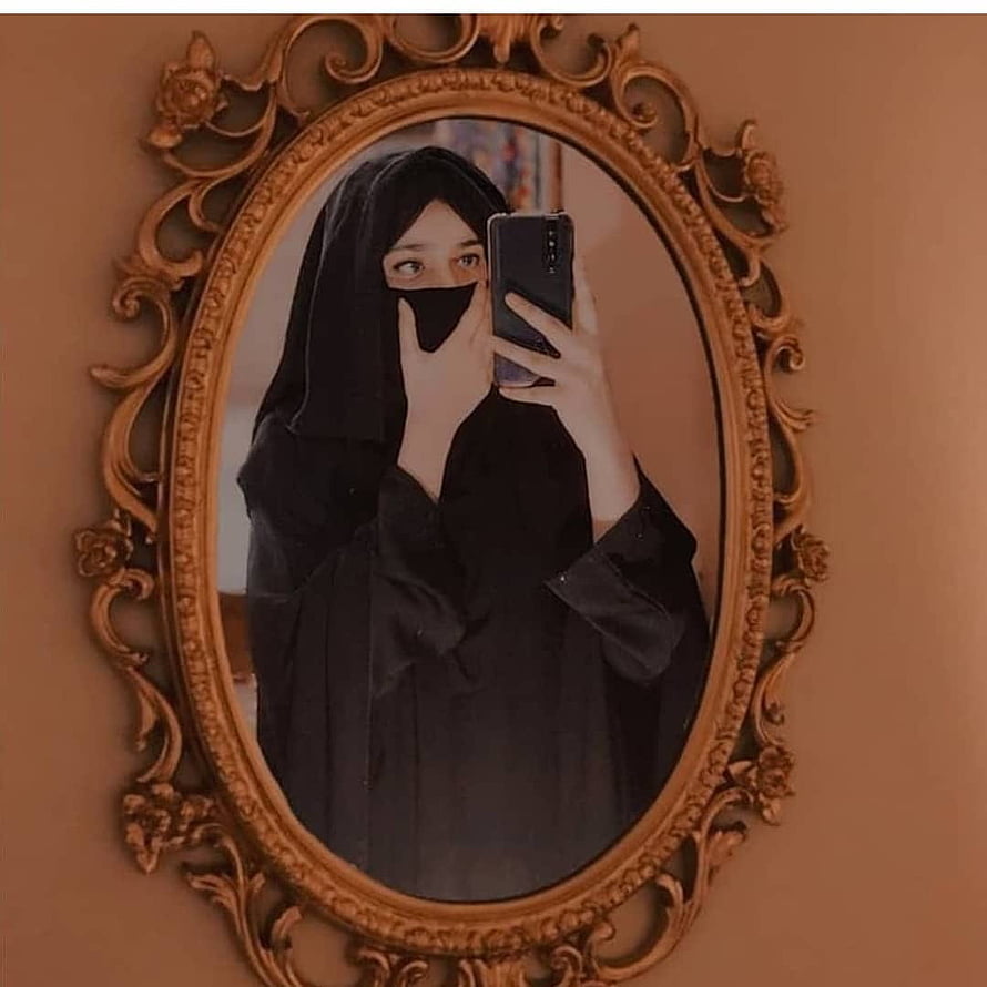 Elegant Mirror Selfie of Woman in Black Abaya and Niqab, Stylish Girl Hidden Face DP with Mobile HD phone wallpaper