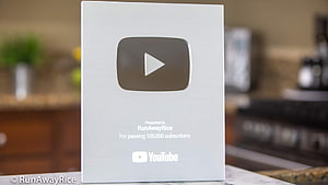 YouTube Silver Play Button Creator Award Plaque for 100,000 Subscribers HD wallpaper