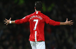 Cristiano Ronaldo Celebrating in Manchester United Red Jersey Number 7, Cristiano Ronaldo and Manchester United 2007/08, cr7 manchester united HD wallpaper