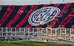 San Lorenzo de Almagro Fans Display Massive Tifo at Estadio Pedro Bidegain HD wallpaper