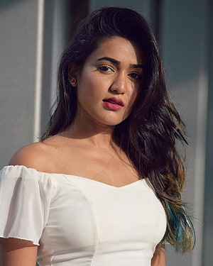 Gima Ashi Portrait in White Off-Shoulder Top with Colored Hair Streaks HD phone wallpaper