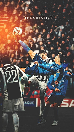 Cristiano Ronaldo Real Madrid Bicycle Kick vs Juventus Soccer Action Wallpaper HD phone wallpaper