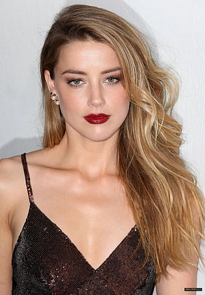 Amber Heard in a Sequined Evening Gown with Red Lipstick and Wavy Blonde Hair HD phone wallpaper