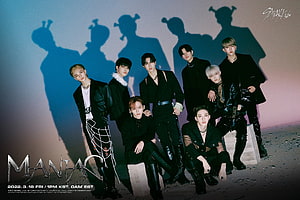 Stray Kids Maniac Concept Photo with Dramatic Shadows and Dark Styling HD wallpaper