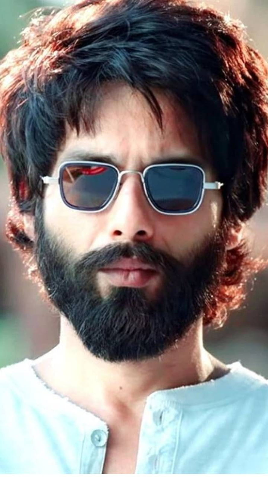 Kabir Singh Character Portrait With Full Beard And Sunglasses HD phone wallpaper