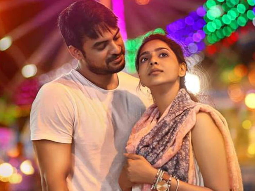 Tovino Thomas and Actress in Romantic Scene from Mayanadhi Film HD wallpaper