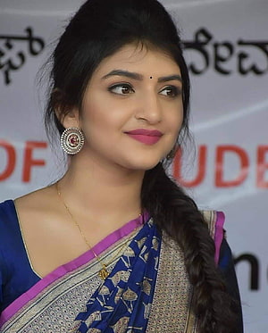 Pooja Hegde in a Blue and Pink Silk Saree with Traditional Jewelry HD phone wallpaper