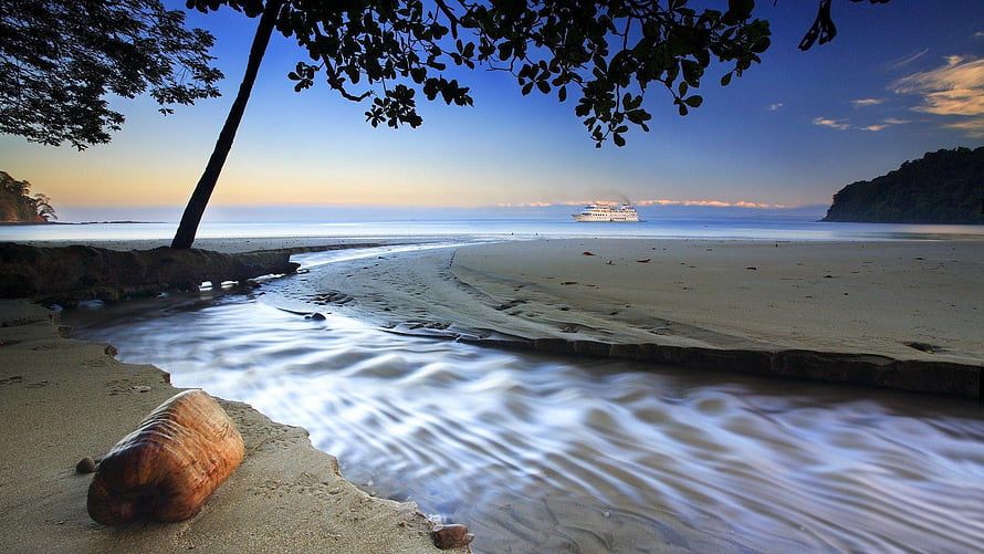 Punta Arena Beach Costa Rica at Dusk with Cruise Ship and Long Exposure Stream HD wallpaper
