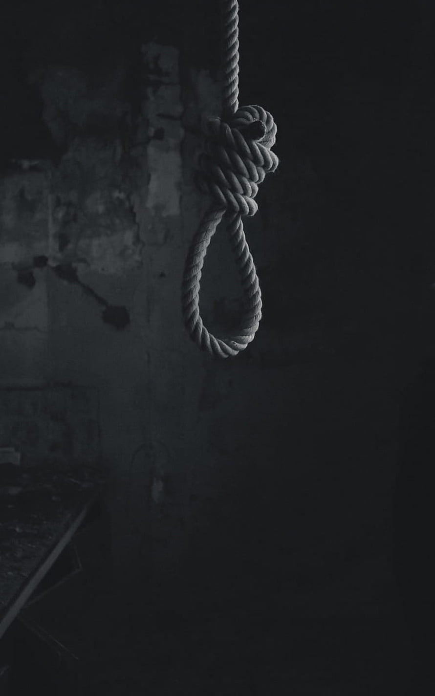 Dark Noose Hanging in Abandoned Room with Peeling Walls and Moody Atmosphere HD phone wallpaper