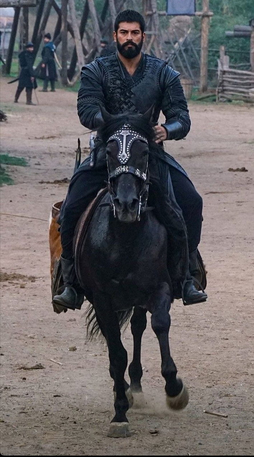 Kurulus Osman Karayel Horse Rider in Medieval Armor, 690 Kurulus Osman ideas, karayel horse HD phone wallpaper