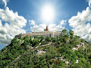 Tirumala Venkateswara Temple Complex on a Sunny Day with Blue Sky HD wallpaper