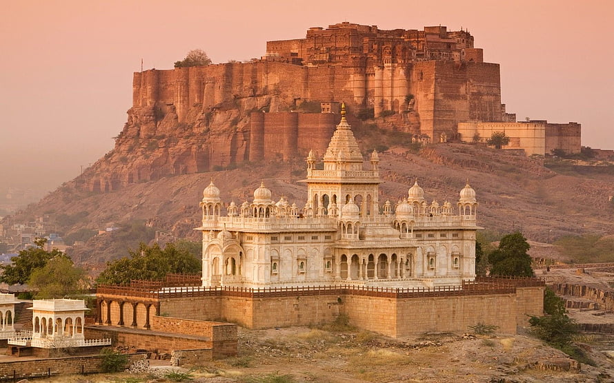 Mehrangarh Fort and White Palace in Jodhpur at Golden Hour HD wallpaper