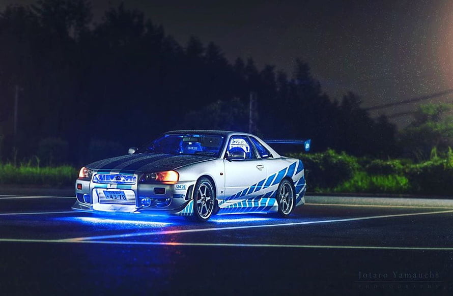 Nissan Skyline GT-R R34 Night Drive with Blue Underglow HD wallpaper
