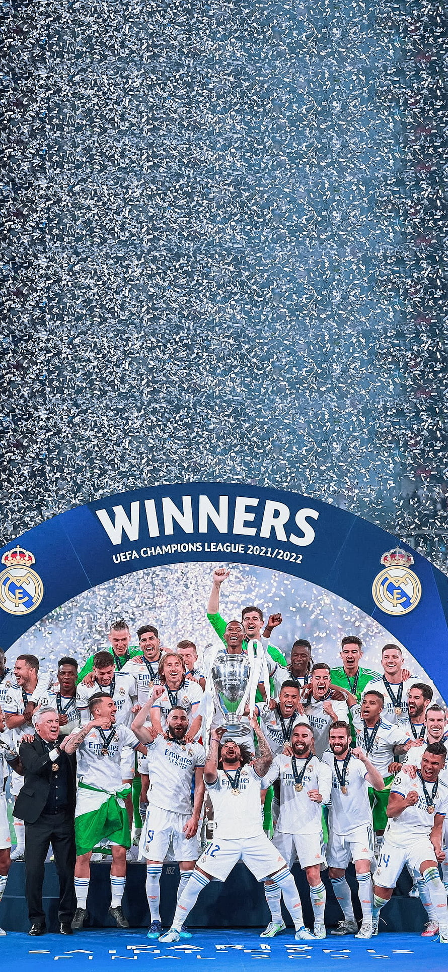 Real Madrid Celebrating UEFA Champions League 2021/2022 Victory with Trophy and Confetti HD phone wallpaper