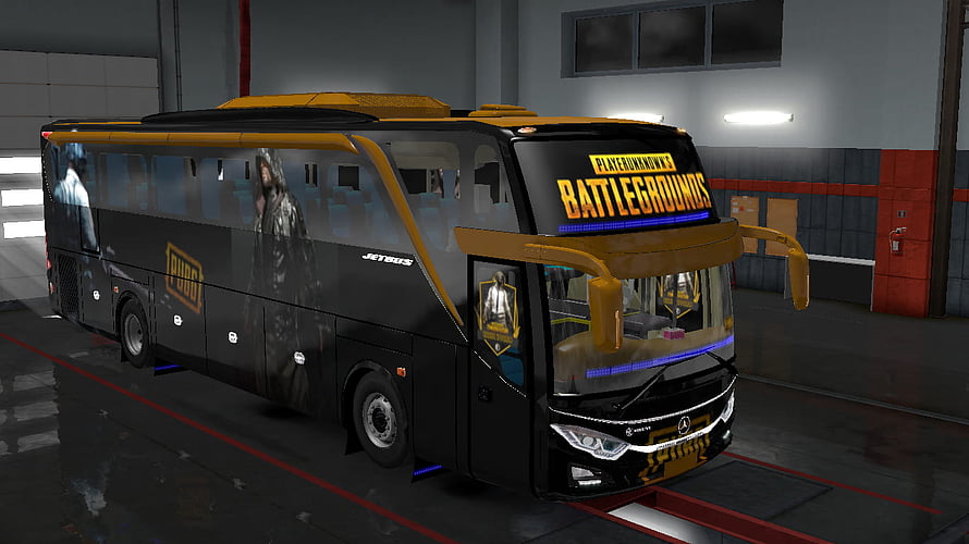 PUBG Themed Mercedes-Benz Tourismo Bus in Garage HD wallpaper
