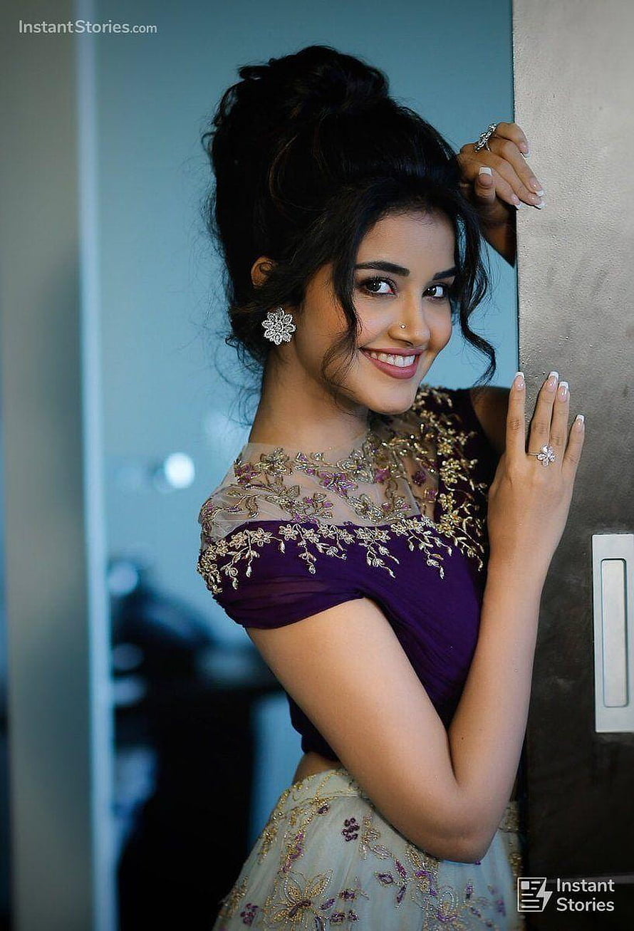 Anupama Parameswaran in Elegant Purple and Gold Embroidered Ethnic Wear HD phone wallpaper