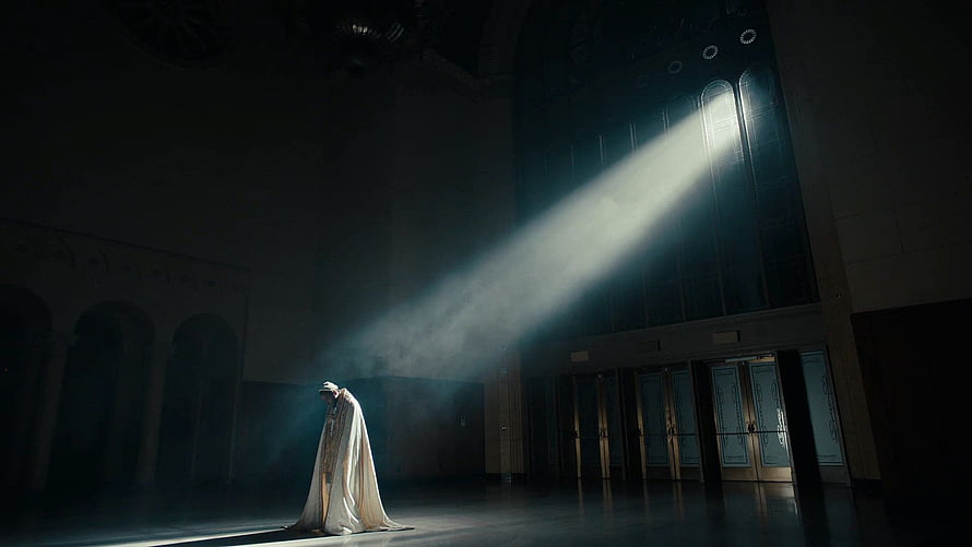 Kendrick Lamar in Humble Music Video Still with Dramatic Light Beam HD wallpaper