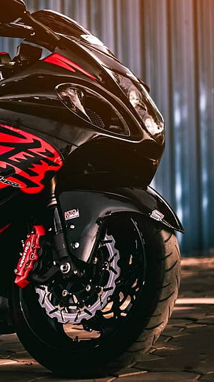 Suzuki Hayabusa Black and Red Sport Motorcycle Front Wheel Close-Up HD phone wallpaper