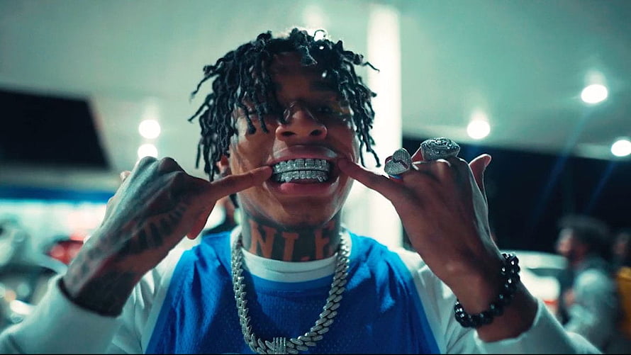NLE Choppa Showing Off Diamond Grillz and Rings in Blue Jersey HD wallpaper
