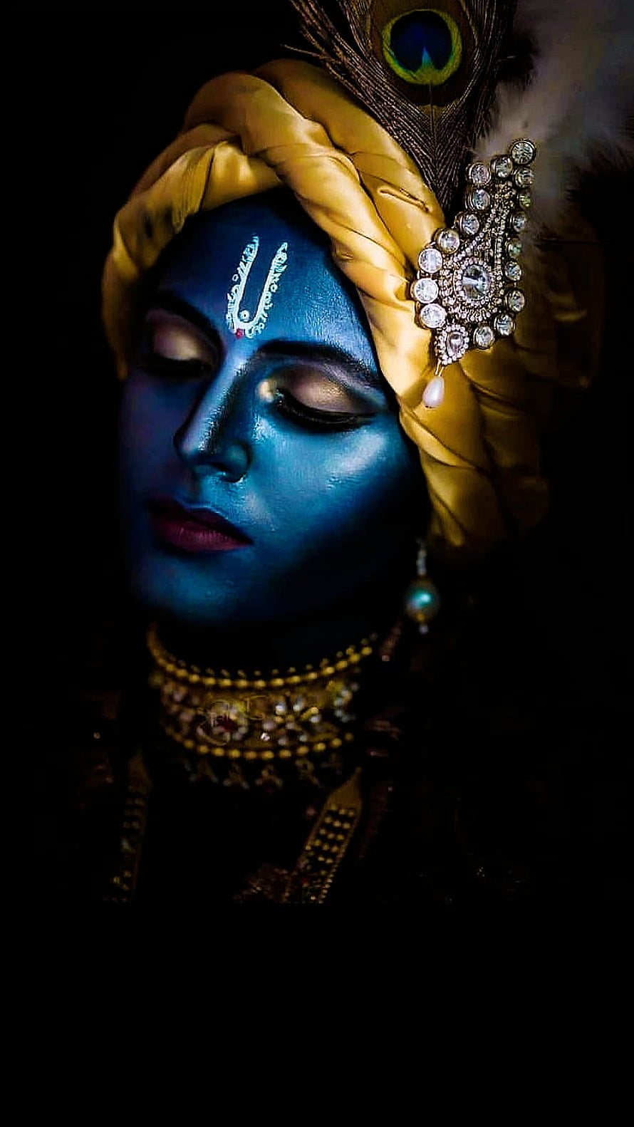 Blue Skinned Hindu God Krishna Portrait With Peacock Feather And Yellow Turban HD phone wallpaper