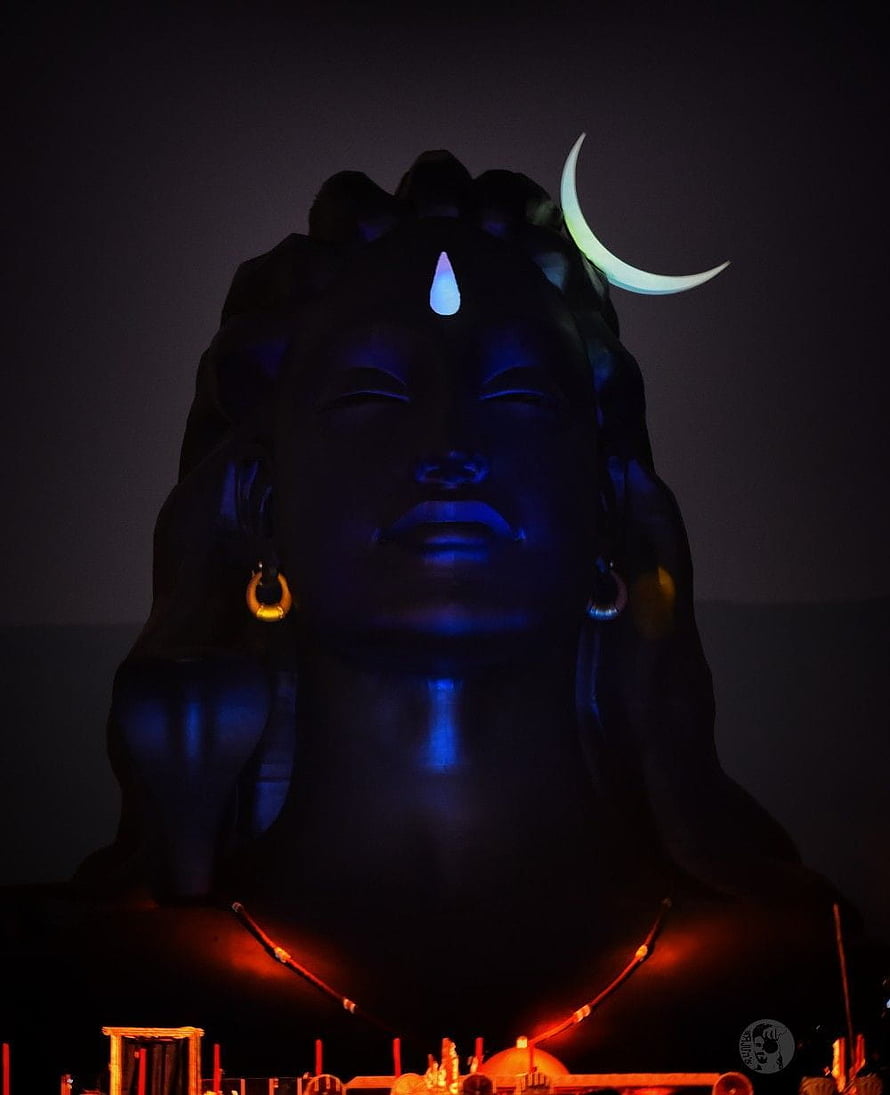 Adiyogi Shiva Statue Illuminated in Blue Light with Crescent Moon and Third Eye HD phone wallpaper