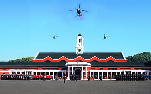 Indian Air Force Helicopters Fly Over Rashtrapati Bhavan During Parade HD wallpaper