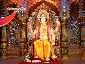Lalbaugcha Raja Ganesha Murti in Golden Temple Setting HD wallpaper