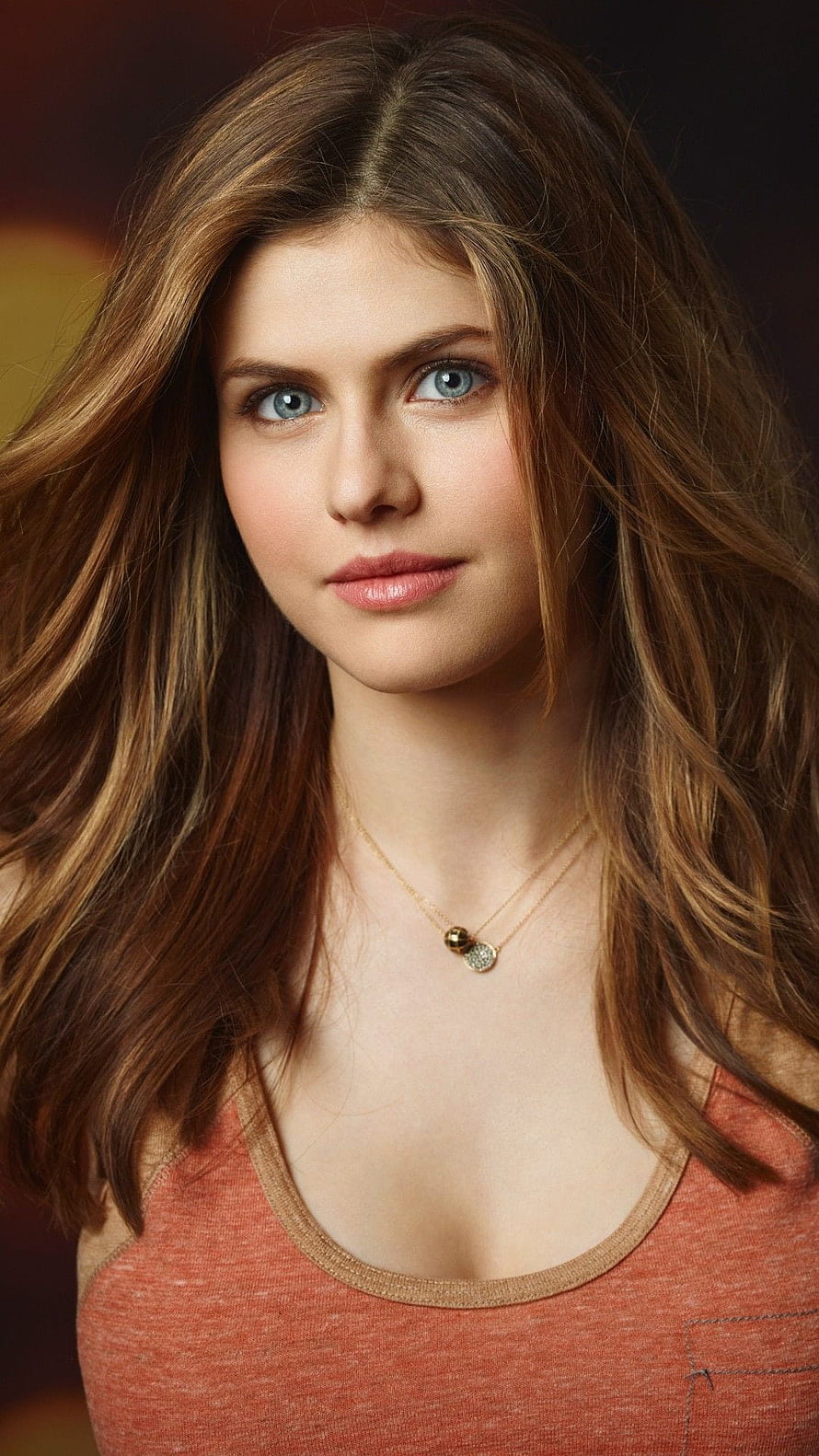 Alexandra Daddario Portrait With Long Wavy Hair And Blue Eyes HD phone wallpaper