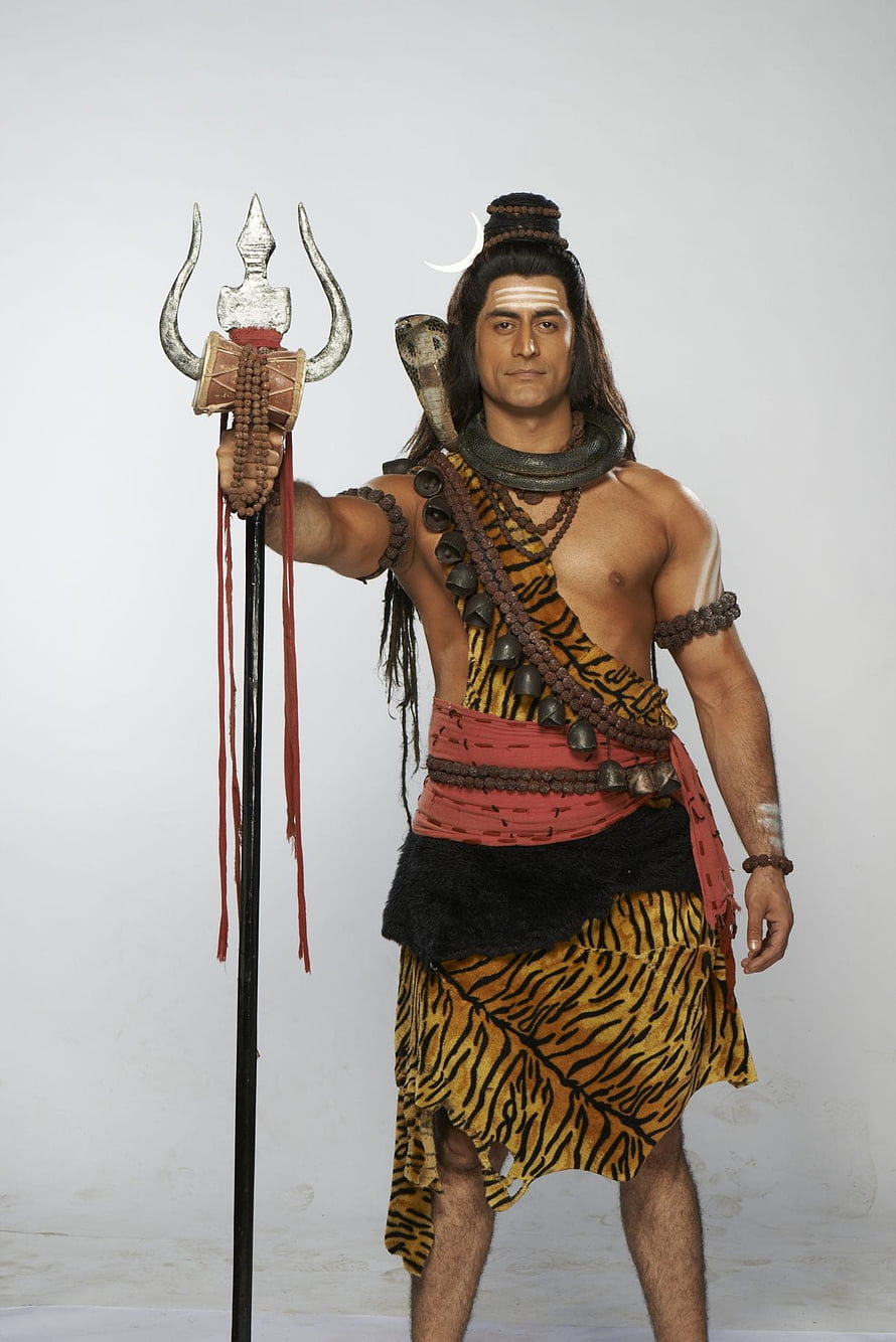 Hindu God Shiva Portrait with Trishul Trident and Cobra Necklace HD phone wallpaper