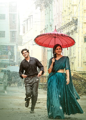 Dhanush and Trisha in romantic rain scene from the Tamil film Kaakha Kaakha, Mrunal Thakur looks pretty in this brand new look from 'Sita Ramam', #sita ramam HD phone wallpaper