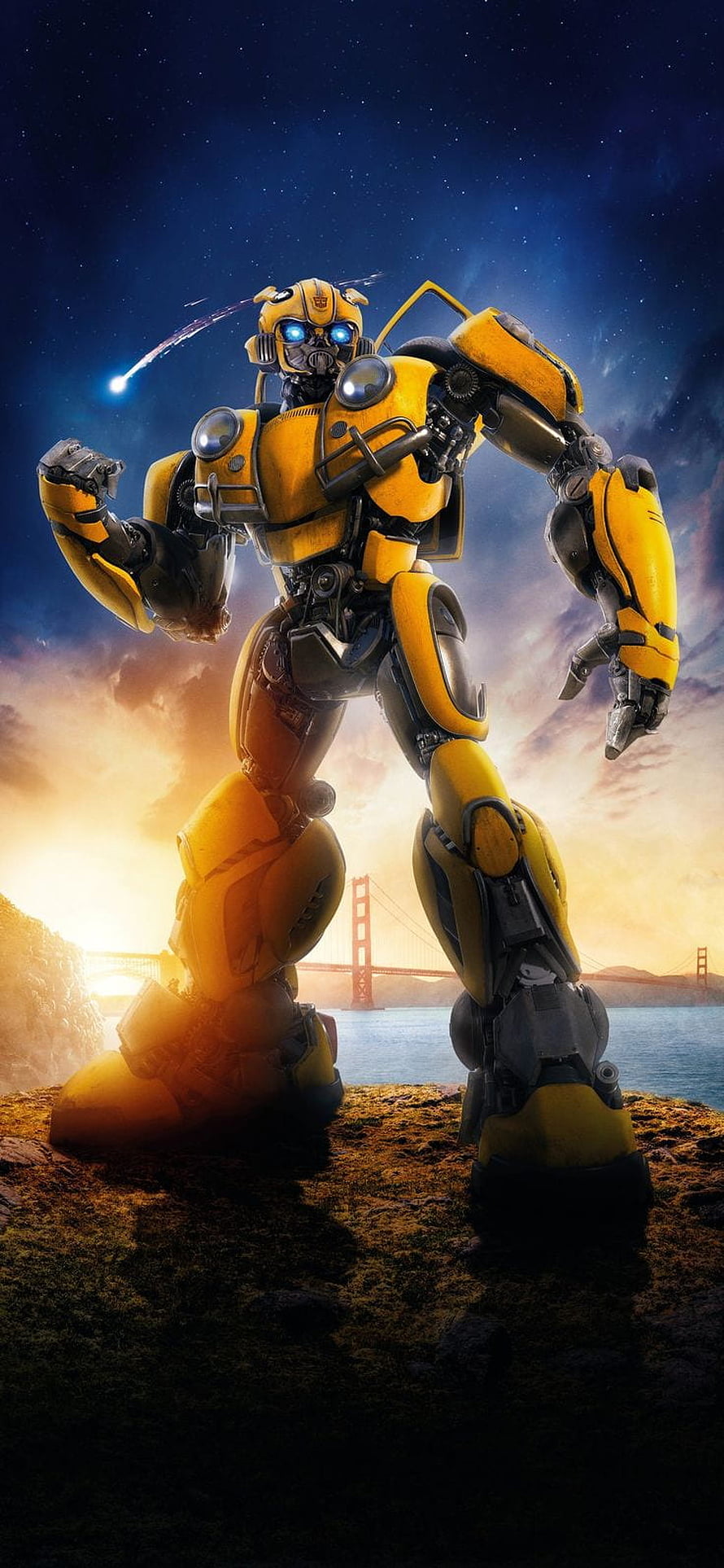 Bumblebee Transformers Robot Standing on Cliff with Golden Gate Bridge Background HD phone wallpaper
