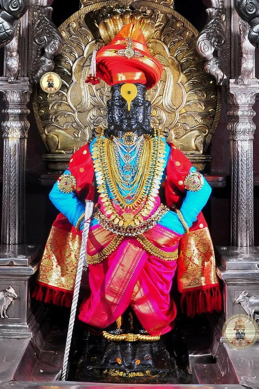 Pandurang Hari Murti in Vibrant Silk Garments and Gold Ornaments HD phone wallpaper