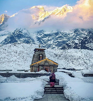Kedarnath Temple in Snowy Winter with Majestic Himalayan Mountains Background HD phone wallpaper