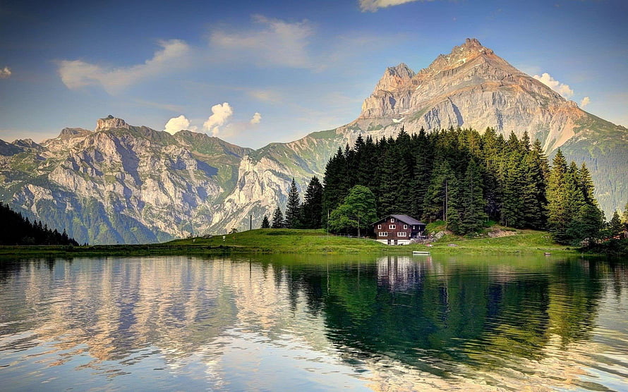 Alpine Lake Reflections and Mountain Peaks in the Swiss Countryside HD wallpaper