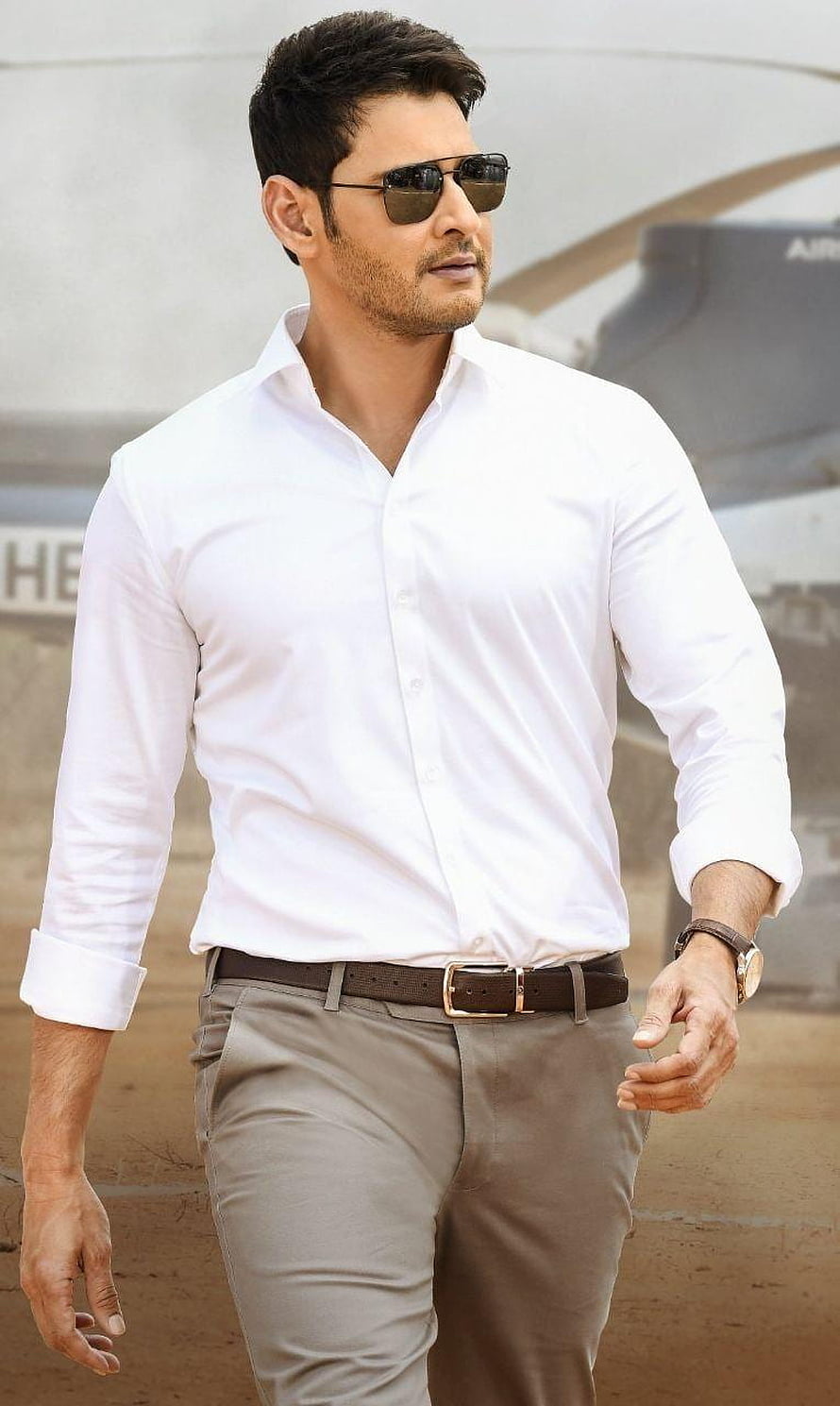 Mahesh Babu in White Shirt and Aviator Sunglasses at Airport HD phone wallpaper