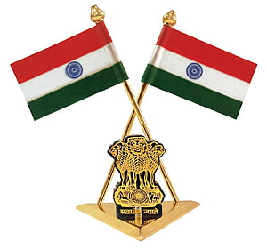 Crossed Indian National Flags with Ashoka Lion Capital Emblem on Gold Plated Brass Stand HD wallpaper