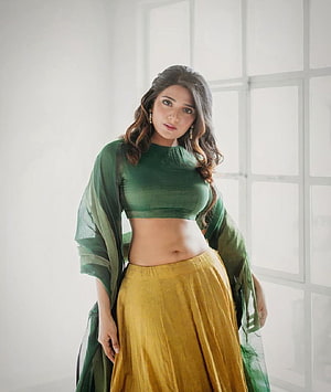 Woman in Green Crop Top and Yellow Skirt with Sheer Shawl, Tamil Actress Hot : AATHMIKA Navel show in Lehenga Choli., south actress navel HD phone wallpaper