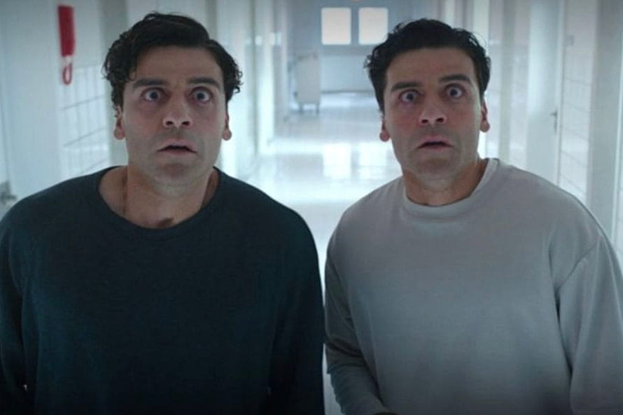 Marc and Steven from Moon Knight in a Hospital Corridor with Shocked Expressions HD wallpaper