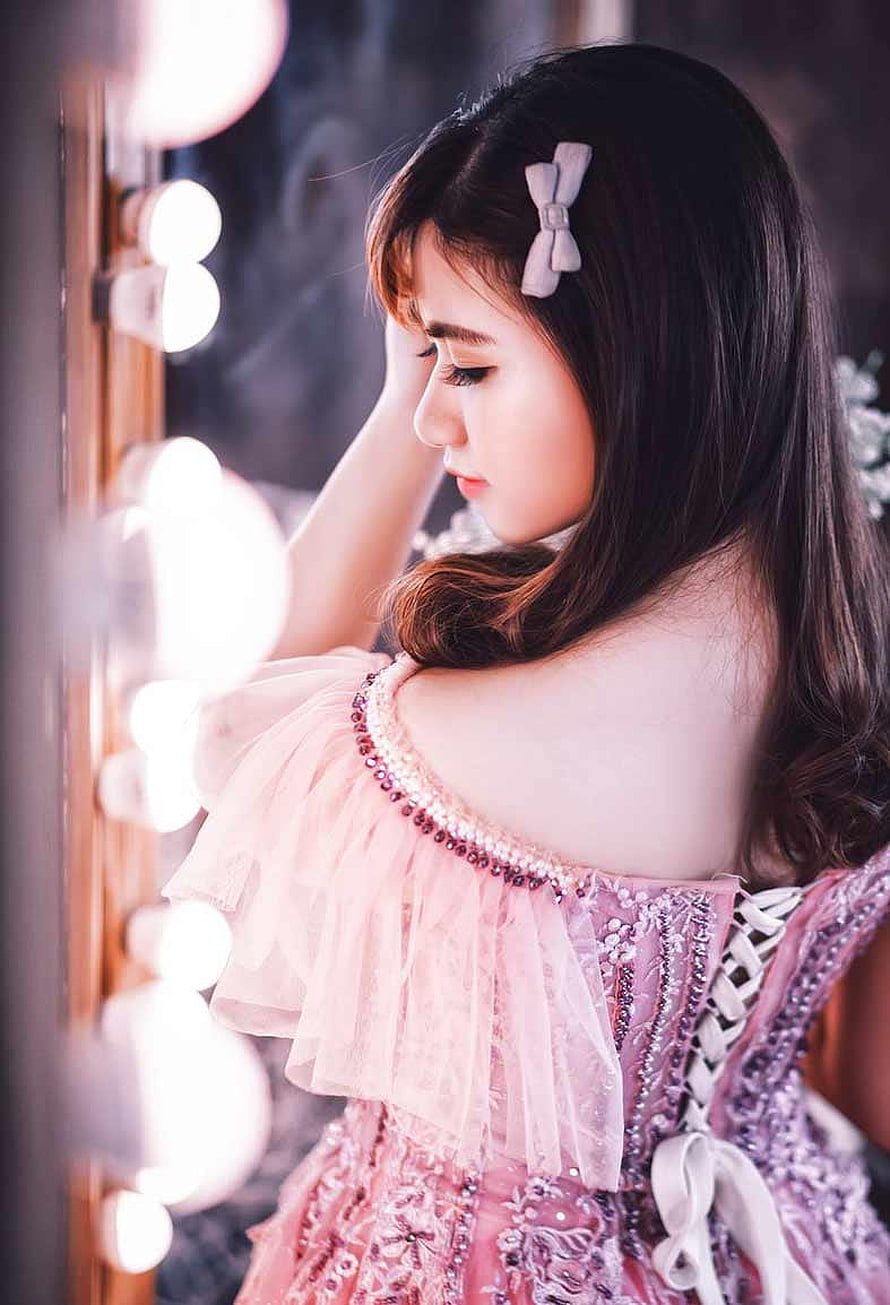 Elegant Woman in Pink Off-Shoulder Dress with Bow Hair Accessory, Best Hidden Face Girls DPs For Fb and WhatsApp Profile Pic: Girls, girls hidden face HD phone wallpaper