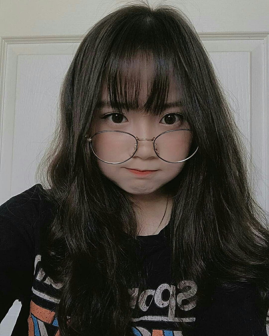 Portrait of a young woman with long dark hair and round glasses in a casual black t-shirt, Korean Ulzzang Aesthetic, ulzzang girl HD phone wallpaper
