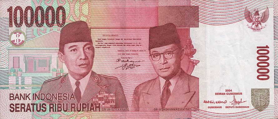 Indonesian 100000 Rupiah Banknote Featuring Soekarno and Hatta Portraits HD wallpaper